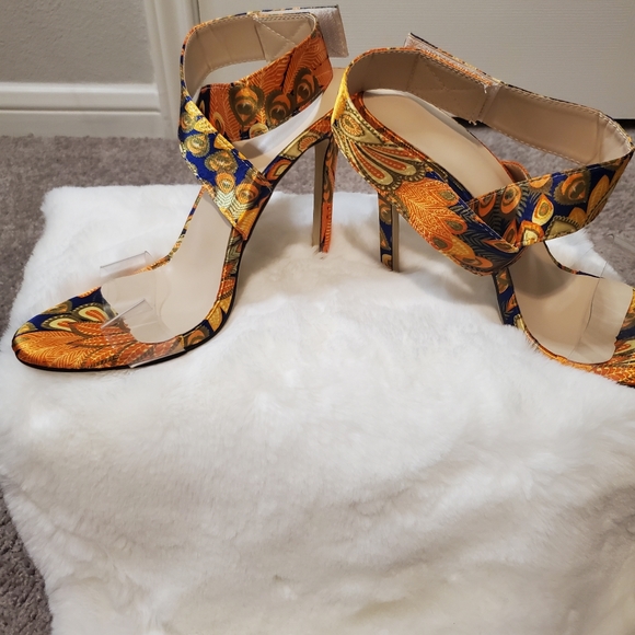 NWT-Vibrant Heels w/ Clear Strap - Picture 3 of 5